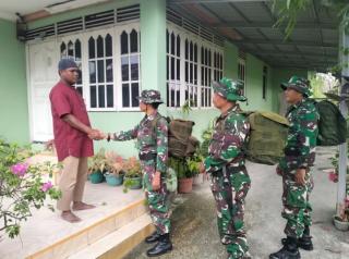 Satgas TMMD Berpamitan, Warga Meranti Pandak Menangis Terisak Haru