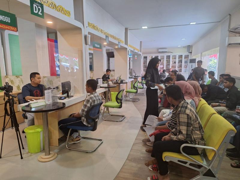 Tidak Dipungut Biaya, Pelayanan Adminduk di Disdukcapil Pekanbaru Gratis