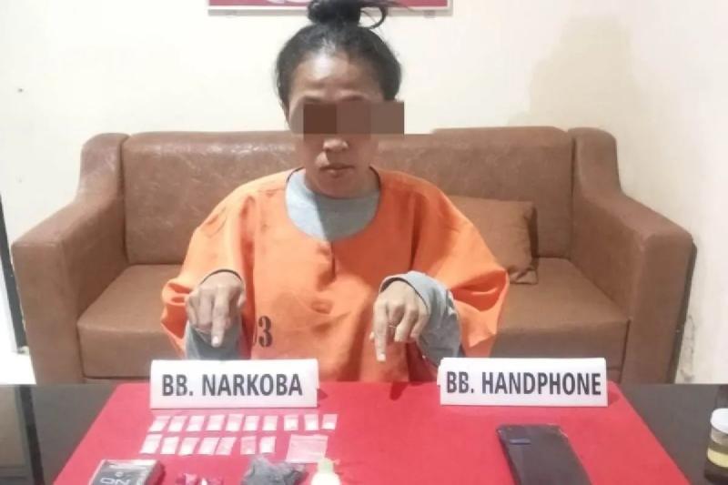 Simpan Sabu di Ketiak, Perempuan Warga Bangkinang Ditangkap Polisi