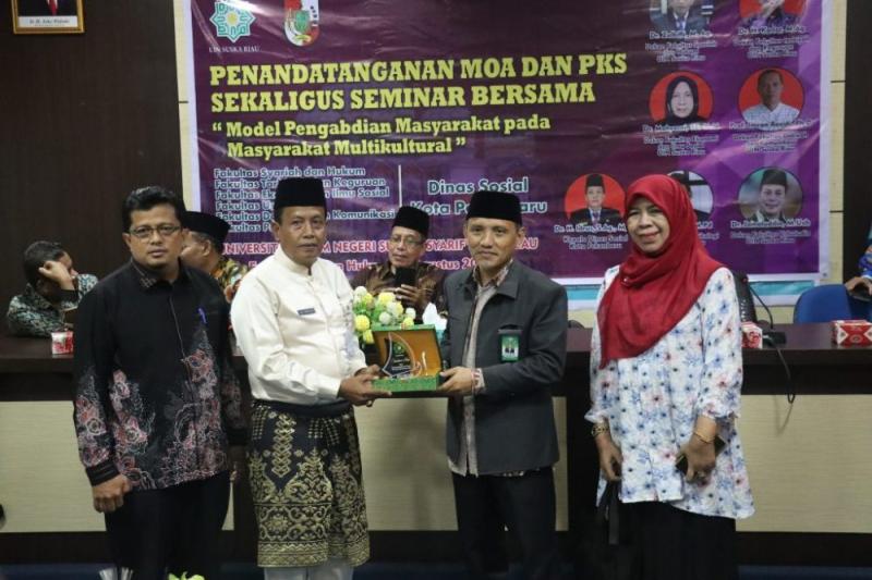 Enam Fakultas UIN Suska Riau Bersama Dinas Sosial Pekanbaru Jalin Kerja Sama