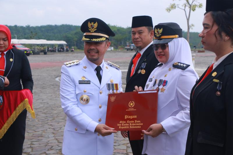 Ratusan ASN Pemko Terima Penghargaan Satyalancana Karya Satya dari Presiden RI