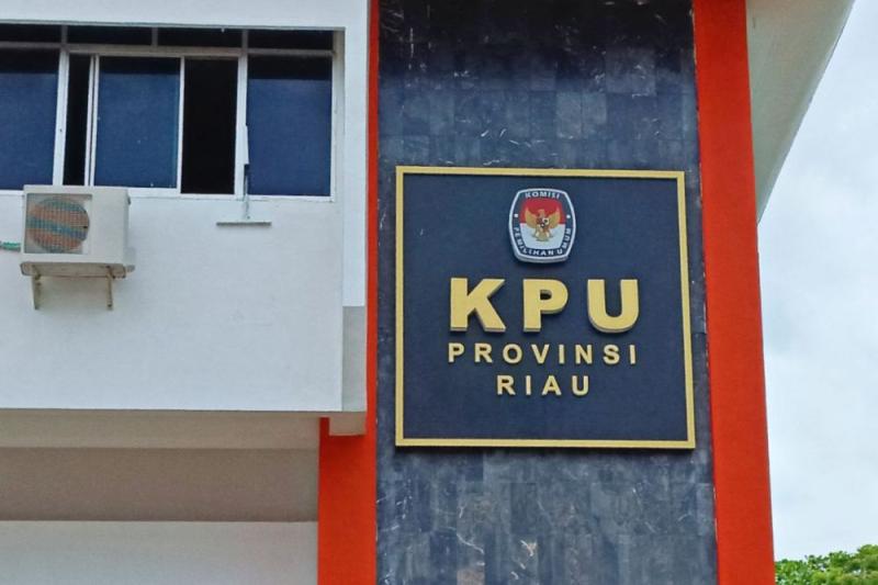 Pasca Putusan MK, KPU Riau Masih Tunggu Arahan Pusat