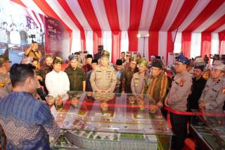 Keren! Berbentuk Tanjak, RS Bhayangkara Polda Riau Miliki Fasilitas Futsal Restoran dan Taman Bermai