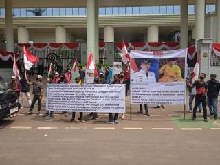 Lembaga INPEST Demo di KPK dan KEJAGUNG desak Usut Tuntas Dugaan Korupsi Dana PI Rohil