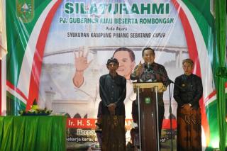 Pj Gubri Hadiri Syukuran Kampung Pinang Sebatang Timur