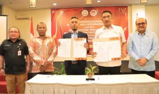 Bangun Sinergitas, Kejaksaan Tinggi Maluku Teken Kerjasama (MoU) dengan KPU