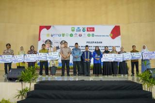 Berkat Tangan Dingin Alfedri, 253 Anak PKH di Siak Bisa Kuliah
