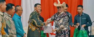 Bupati Kuansing Berikan Penghargaan dan Motivasi kepada Anggota Paskibraka