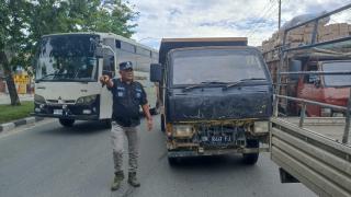 Dishub Pekanbaru Tindak 30 Truk ODOL, Pengemudi Diminta Tertib Bawa Muatan
