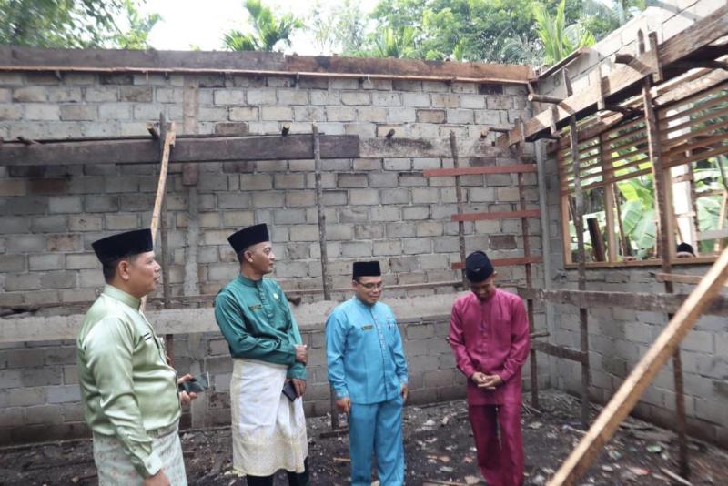 Pastikan Sesuai Standar, Kakan Kemenag Tinjau Pembangunan RKB MAN 2 Kepulauan Meranti