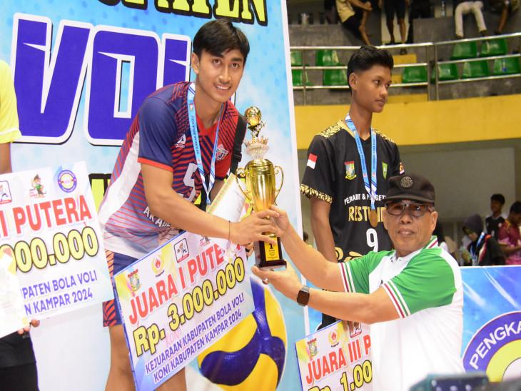 Tim Bola Voli Tambang dan Tapung Juara Kejurkab Bola Voli Kampar 2024