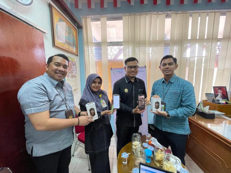 Kepala BPJS Ketenagakerjaan Kampar Bangkinang Layani Peserta dan Sosialisasikan JMO ke Perusahaan