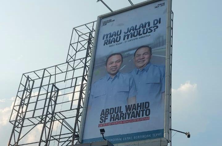 Tiru Atribut Prabowo Gibran, Kader PDIP Riau Ingatkan SF Haryanto Patuhi 