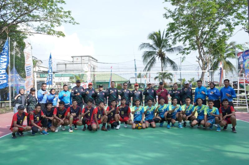 Pj Bupati Buka Turnamen Vollyball Putra Dandim 0314/Inhil Cup VI
