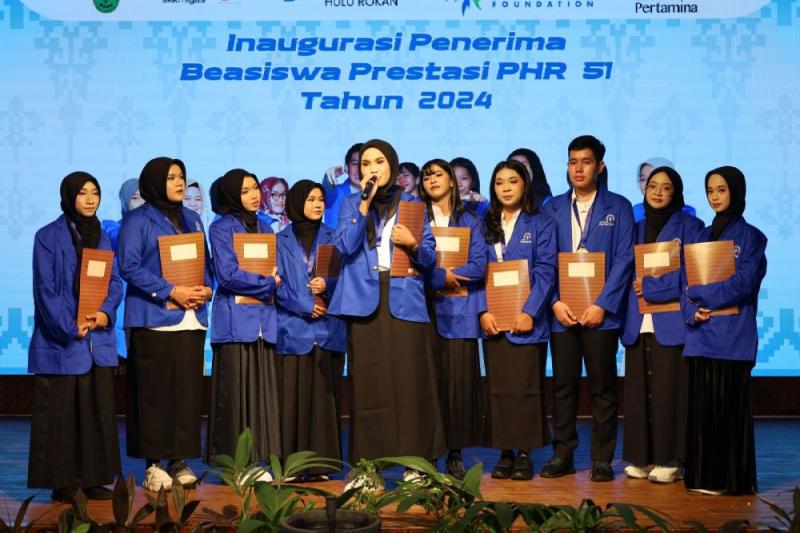 Pemprov Riau Apresiasi PHR Beri Beasiswa untuk Sepuluh Putra Putri Terbaik