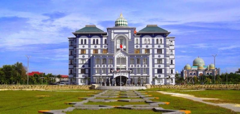 Saling Lapor, Rektor dan Dosen UIN Suska Riau Jadi Tersangka