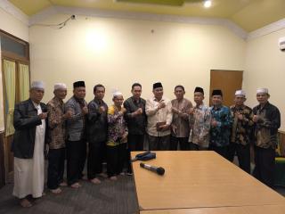Pj Bupati Inhil Silaturahmi dengan Alumnus Pondok Pesantren MTI Canduang