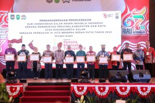 Apresiasi Dukungan Gerakan Pembagian 10 Juta Bendera, Kemendagri RI Berikan Penghargaan ke Pemda