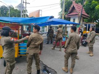 Satpol PP Pekanbaru Imbau PKL Tidak Berjualan di Bahu Jalan Protokol