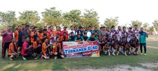 Bupati Zukri Resmi Membuka Turnamen Sepak Bola U40 Camat Cup