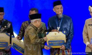 Wako Terima Penghargaaan dari Wapres RI, Dapat Dana Insentif Fiskal Percepatan Penurunan Stunting