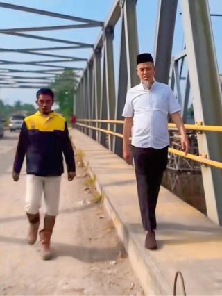 Pastikan Pengerjaan Sesuai SOP, Wako Kembali Tinjau Pembangunan Jembatan Duplikat Sungai Masjid