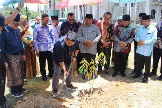 Milad ke-54, UIN Suska Riau Tanam Gelar Penanaman Pohon Penghijauan