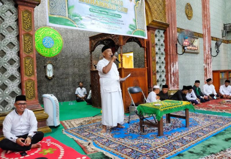 Hadiri Peringatan Maulid Nabi di Kecamatan Merbau, Asisten II Rokhaizal Bawa Pesan Tidak Golput
