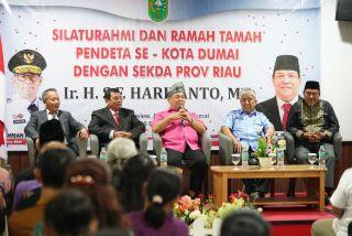 Sekdaprov Riau Silaturahmi Bersama Pendeta Se Dumai