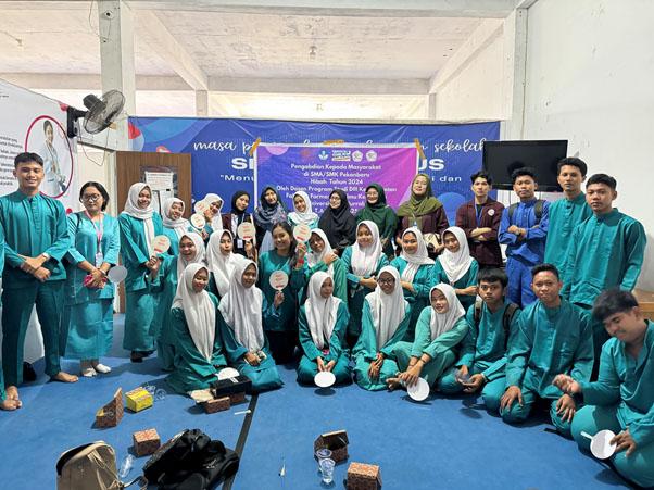 Dosen Keperawatan Universitas Abdurrab Gelar Pelatihan First Aid di SMK 5 Agustus Pekanbaru