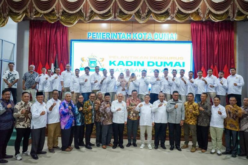 Pengurus KADIN Dumai 2024-2029 Resmi Dilantik, Komitmen Jadikan Kota Dumai Pusat Investasi 