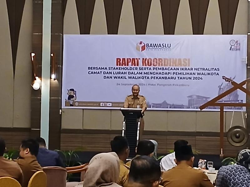 15 Camat dan 83 Lurah di Pekanbaru Berikrar Netral Selama Pilkada