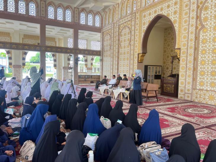Dinas PPKBP3A Kampar Lakukan Pembinaan Pencegahan Bullying, Kekerasan Pada Anak di PP Al Faruqi