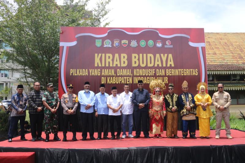 Pj Bupati Inhil Hadiri Kirab Budaya dan Deklarasi Pilkada Damai 2024