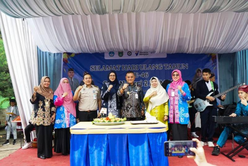 Pjs Wako Hadiri HUT SMP Negeri 2 Dumai ke-46