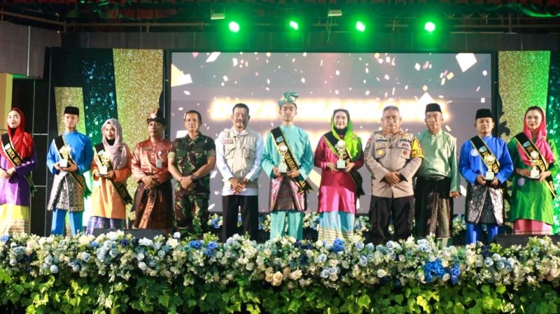 Pj Bupati Hadiri Peringatan Hari Ulang Tahun SMA N 1 Tembilahan Hulu