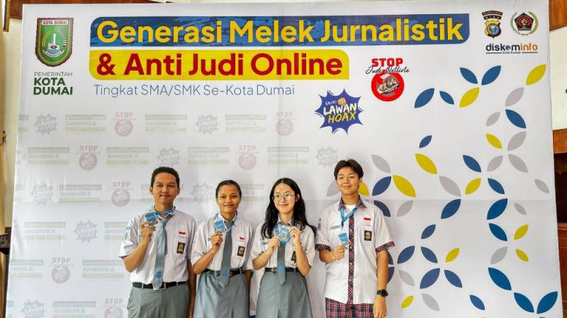 Siswa SMA dan SMK se-Kota Dumai Ikuti Sosialisasi Generasi Melek Jurnalistik dan Anti Judi Online