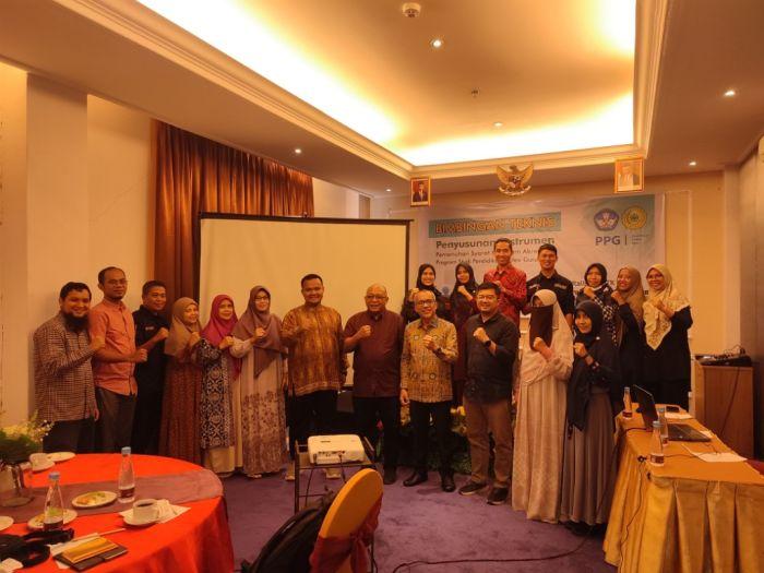 Bimtek Perdana FKIP UMRI, Targetkan Prodi PPG Unggul di Riau