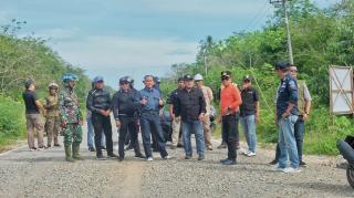 Tinjau Proyek Jalan Alai-Kampung Balak, Bupati Asmar: Insyaallah Rampung Tahun ini
