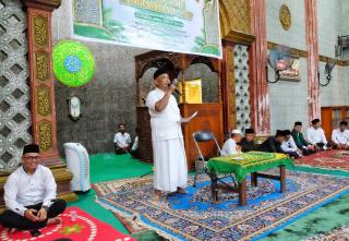 Hadiri Peringatan Maulid Nabi di Kecamatan Merbau, Asisten II Rokhaizal Bawa Pesan Tidak Golput