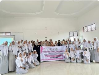 Universitas Abdurrab Beri Pelatihan untuk Siswi SMAN 6 Pekanbaru