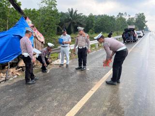 Tragis! Bus Aero Tabrak Truk Tronton di Jalan Tol Pekanbaru-Dumai, 13 Penumpang Terluka