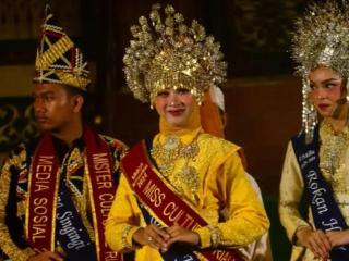 Selamat! Siswi MAN 1 Rokan Hilir Tengku Nurul Suhada Dinobatkan Sebagai Miss Cultural Riau 2024