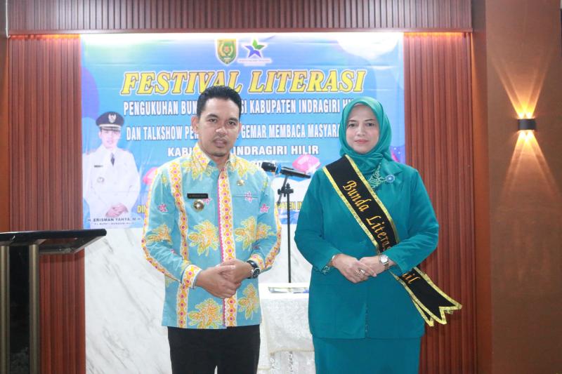 Kukuhkan Bunda LIterasi Inhil, Pj Bupati : Mari Wujudkan Generasi Emas dengan Gemar Membaca