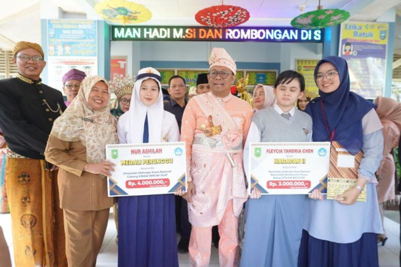 20 Pemuda Berprestasi di Riau Terima Penghargaan Pada Peringatan Hari Sumpah Pemuda