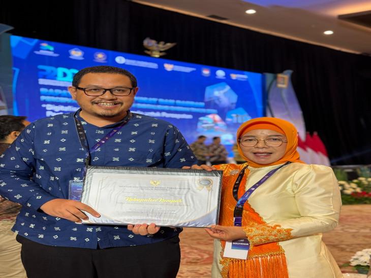 Kabupaten Kampar Raih Penghargaan TP2DD Terbaik I di Wilayah Sumatera