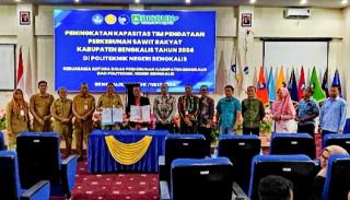 Disbun Teken MoU dengan Polbeng, Tingkatkan Kapasitas Tim Pendataan Perkebunan Sawit Rakyat