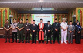 Pjs Bupati Roni Rakhmat Hadiri Paripurna Pengucapan Sumpah Janji Pimpinan DPRD Meranti