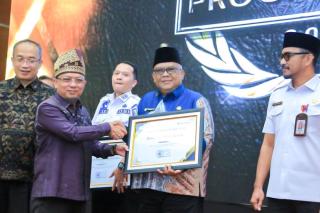 Pemko Dumai Terima Penghargaan dari BPS Riau Sebagai Terbaik Kedua dalam EPSS Tahun 2024