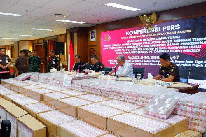 Kejagung Sita Uang Tunai Rp 301 M Hasil TPPU Korporasi Duta Palma